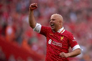 米兰体育官网-斯洛特：欧冠小组赛充满挑战又令人兴奋 这就是欧冠赛事的含金量