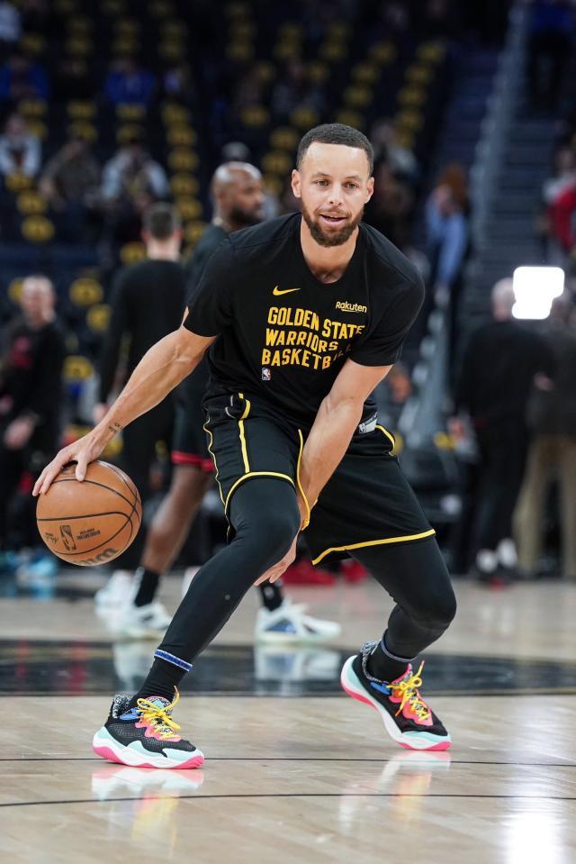 ac米兰-万幸！检查显示库里脚踝伤势不重 勇士盼继续冲刺